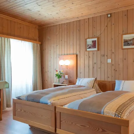 Altavilla, Self Check-in 宾馆